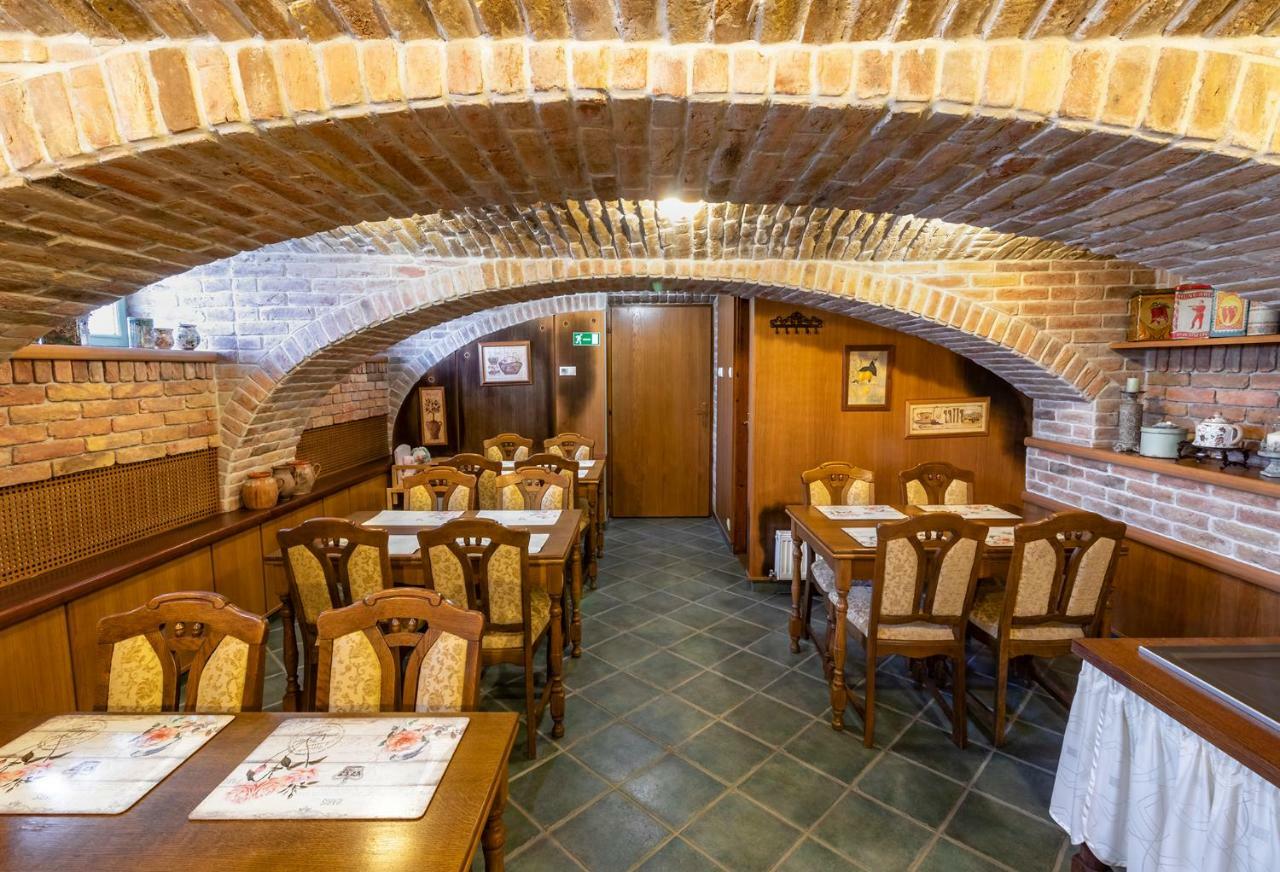 Família Vendégház Szeged Exterior foto